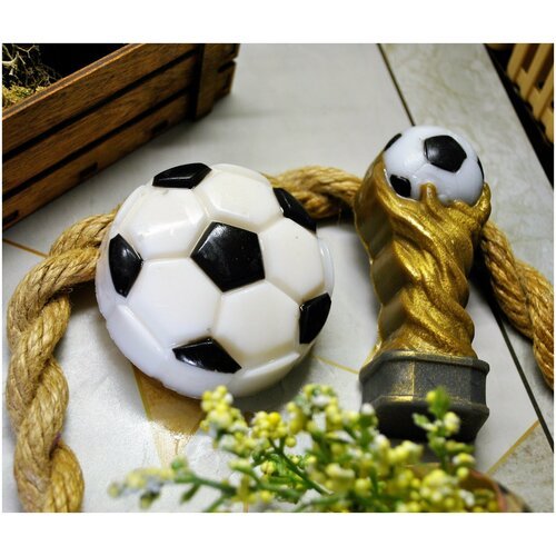 Набор пластиковых форм для мыла в спортивной тематике 'Кубок футбольный, мяч' - 2 шт.