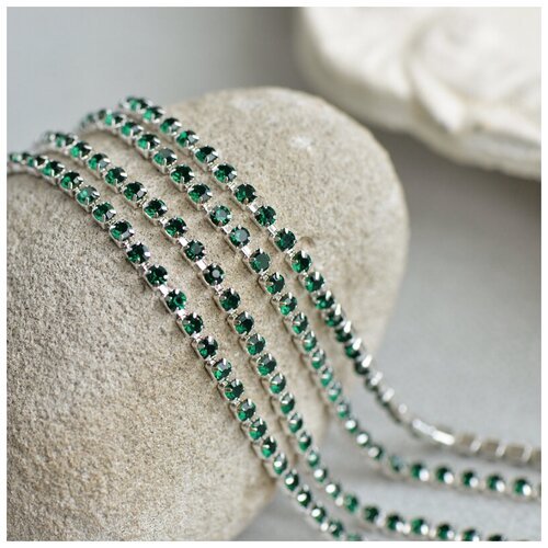 Цепочка со стразами Emerald 1 метр / цепочка для бижутерии / украшений, сталь, цвет серебро, 3 мм